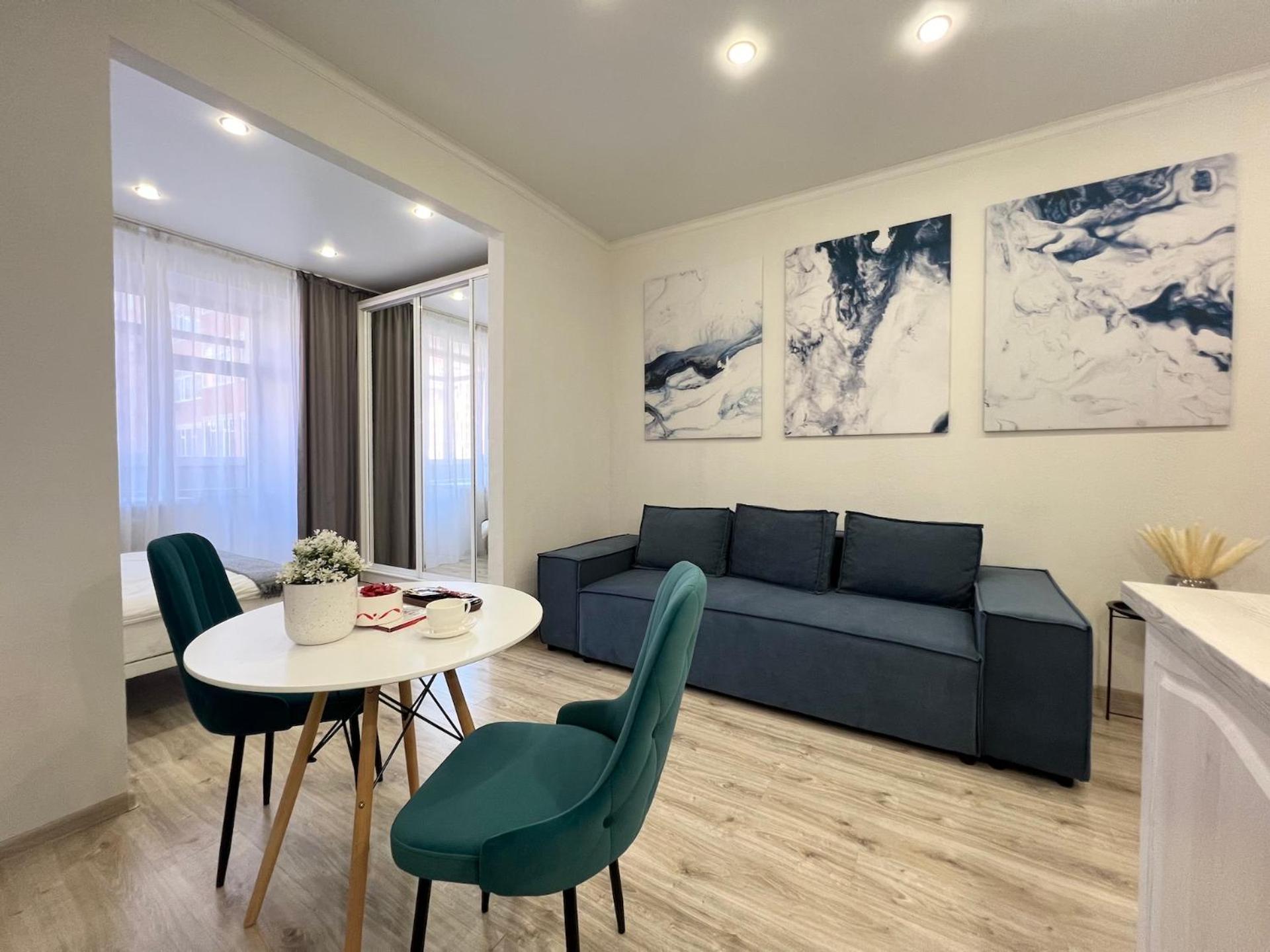 Uutnaya Quartira V Novom Dome Apartment Павлодар Екстериор снимка